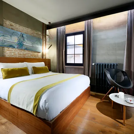 The Public - Special Category Hotel Istanboel