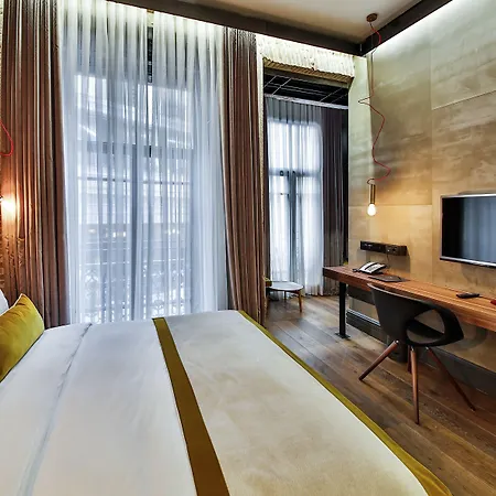 The Public - Special Category Istanboel