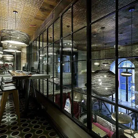 The Public - Special Category Hotel Istanboel