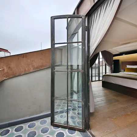 The Public - Special Category 伊斯坦布尔